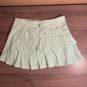 Lulu lemon tennis skirt